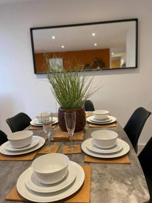 Paramount City Living 105 سويندون المظهر الخارجي الصورة